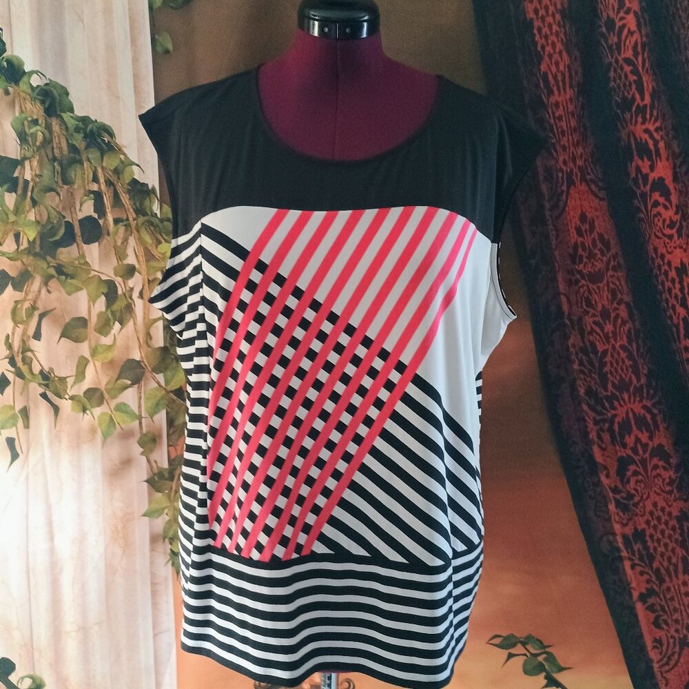 EUC: Calvin Klein Sz 2X Red White & Black Abstract Geometric Striped Sleeveless